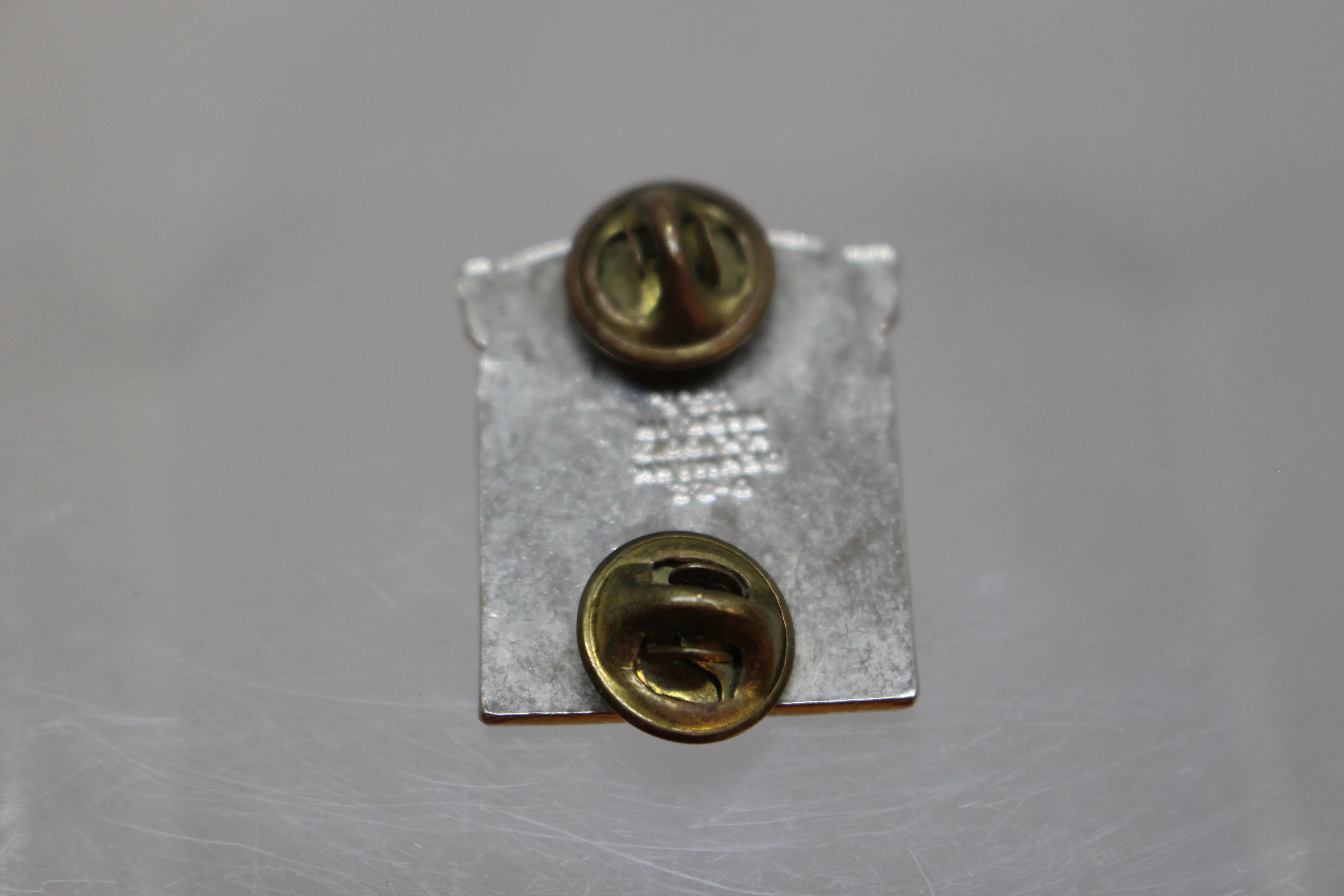 Vintage US Military 64th Armor Regiment We Pierce Unit Crest Pin - Used - Image 2
