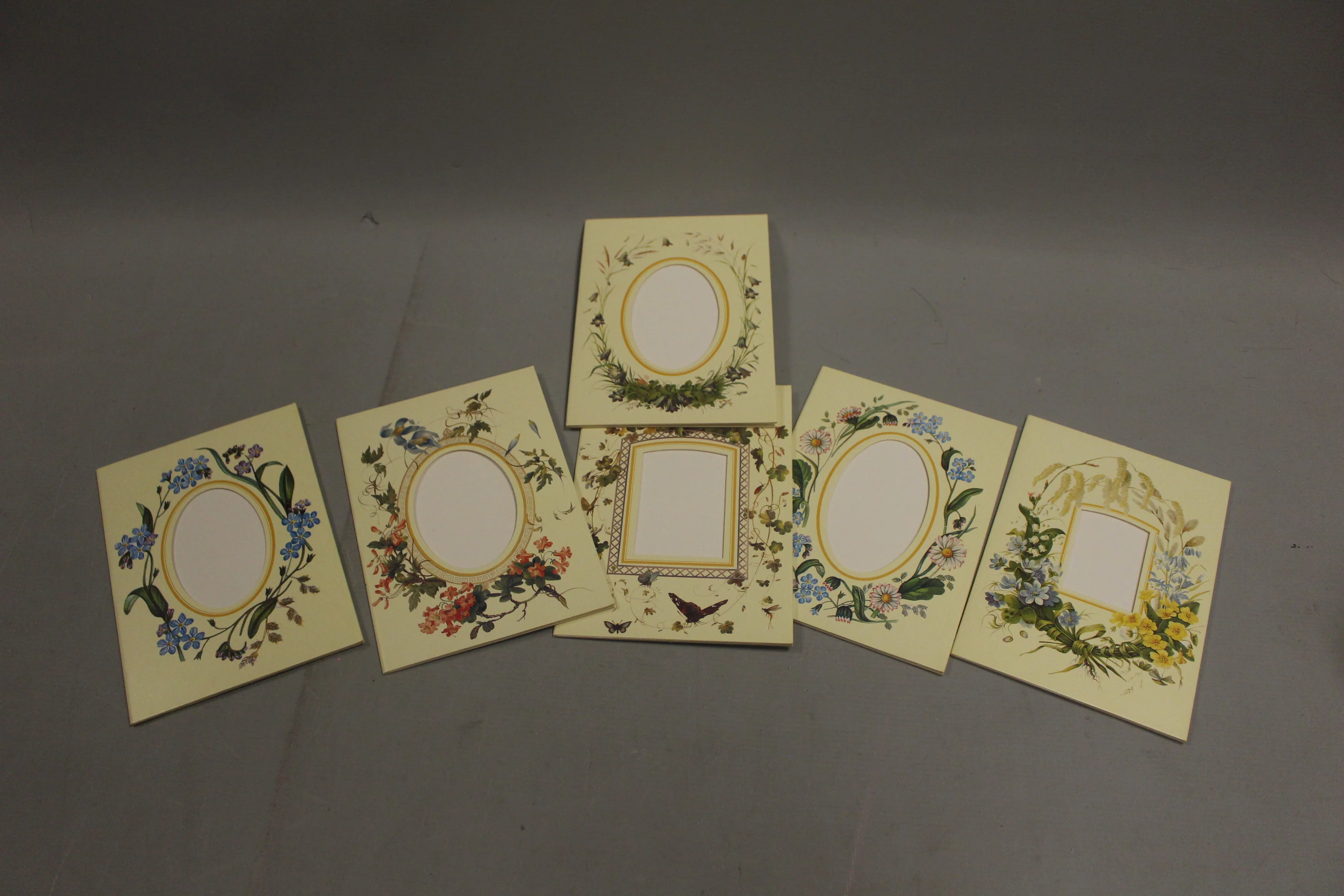 Vintage Victoria Treasury Photograph Album -New - Image 6