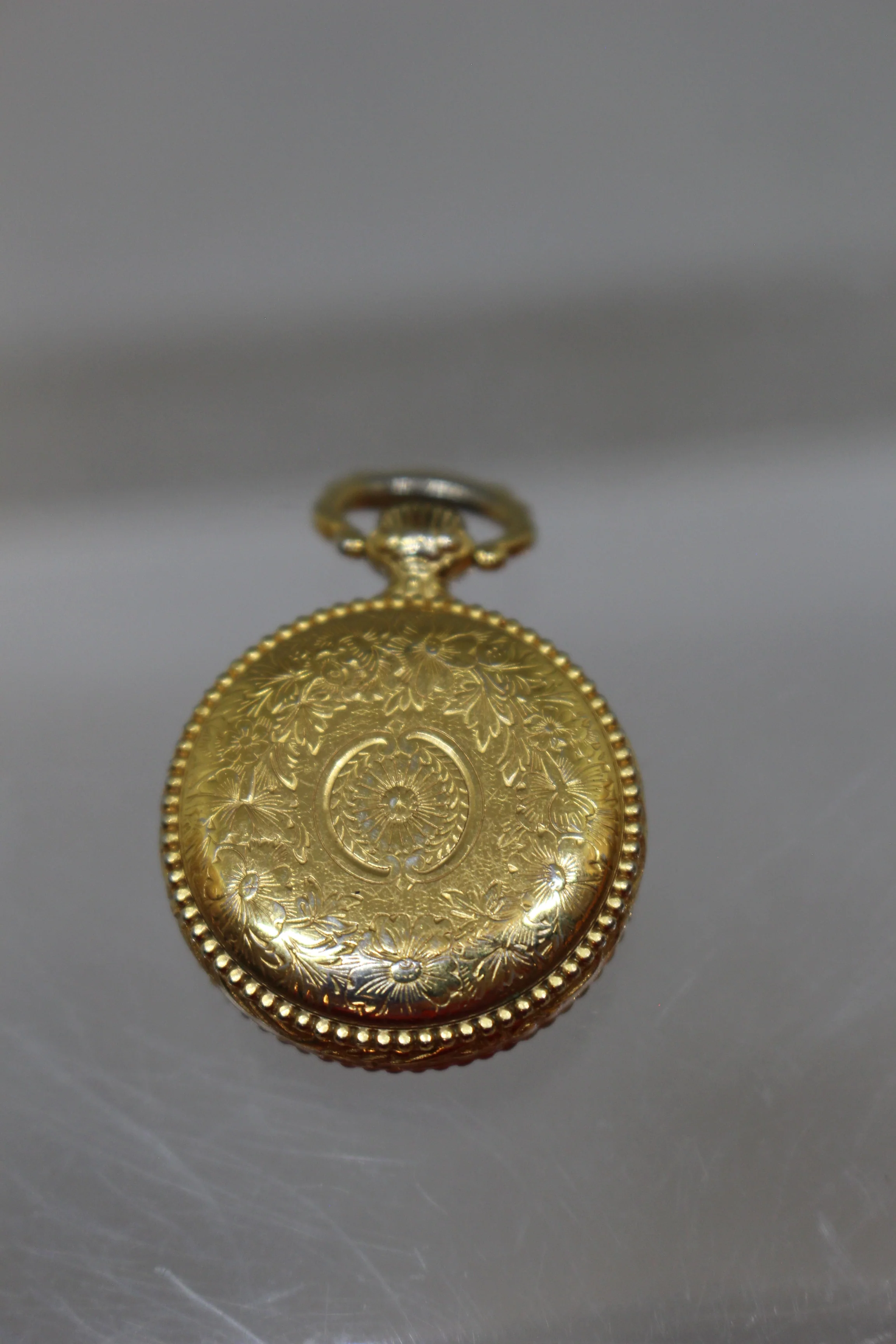 Vintage Womens Sheffield Swiss Made Gold Tone Pocket Watch - Manual Wind - Used - Image 4