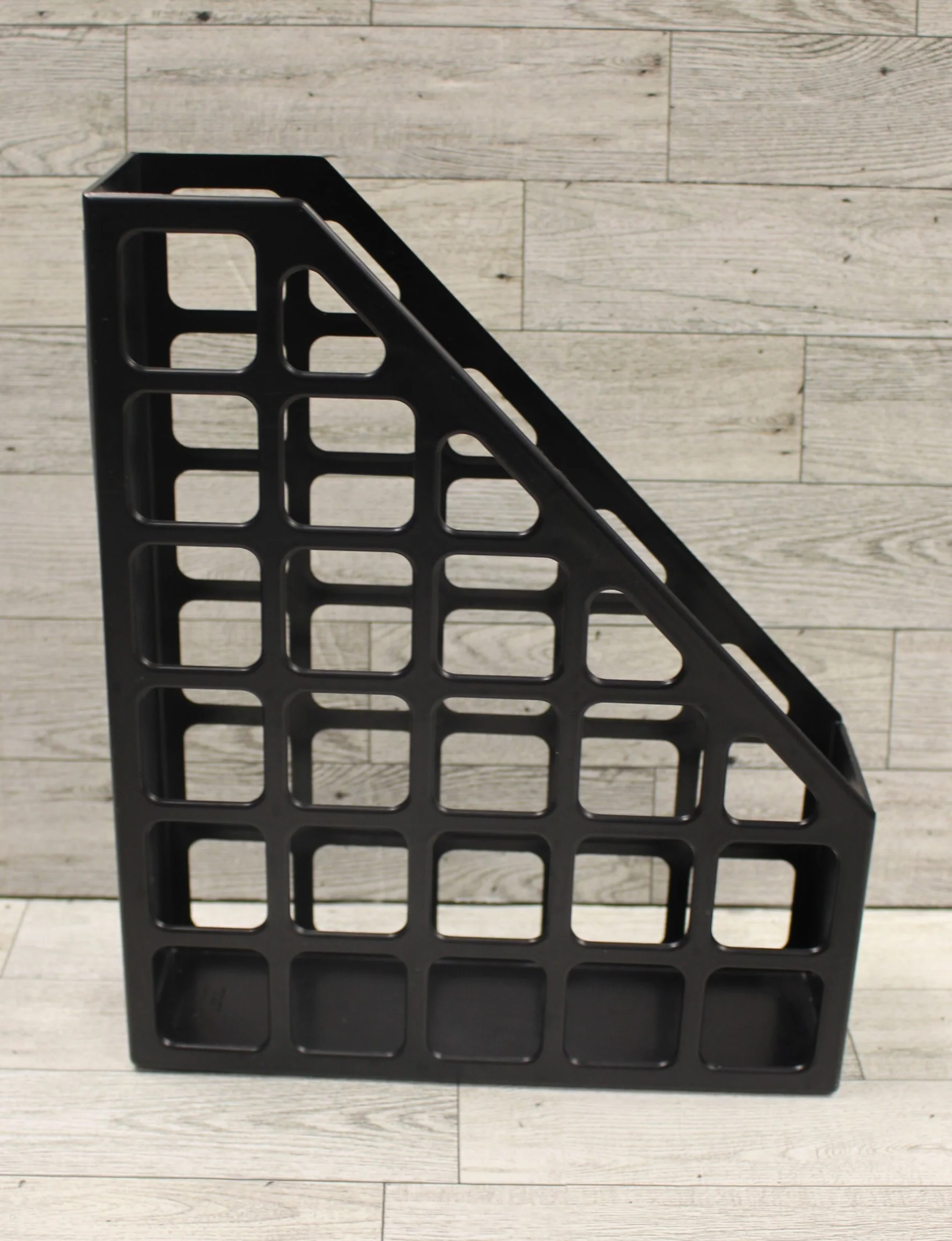W.T. Roger's Plastic Magazine Book File Organizer - Black - Used