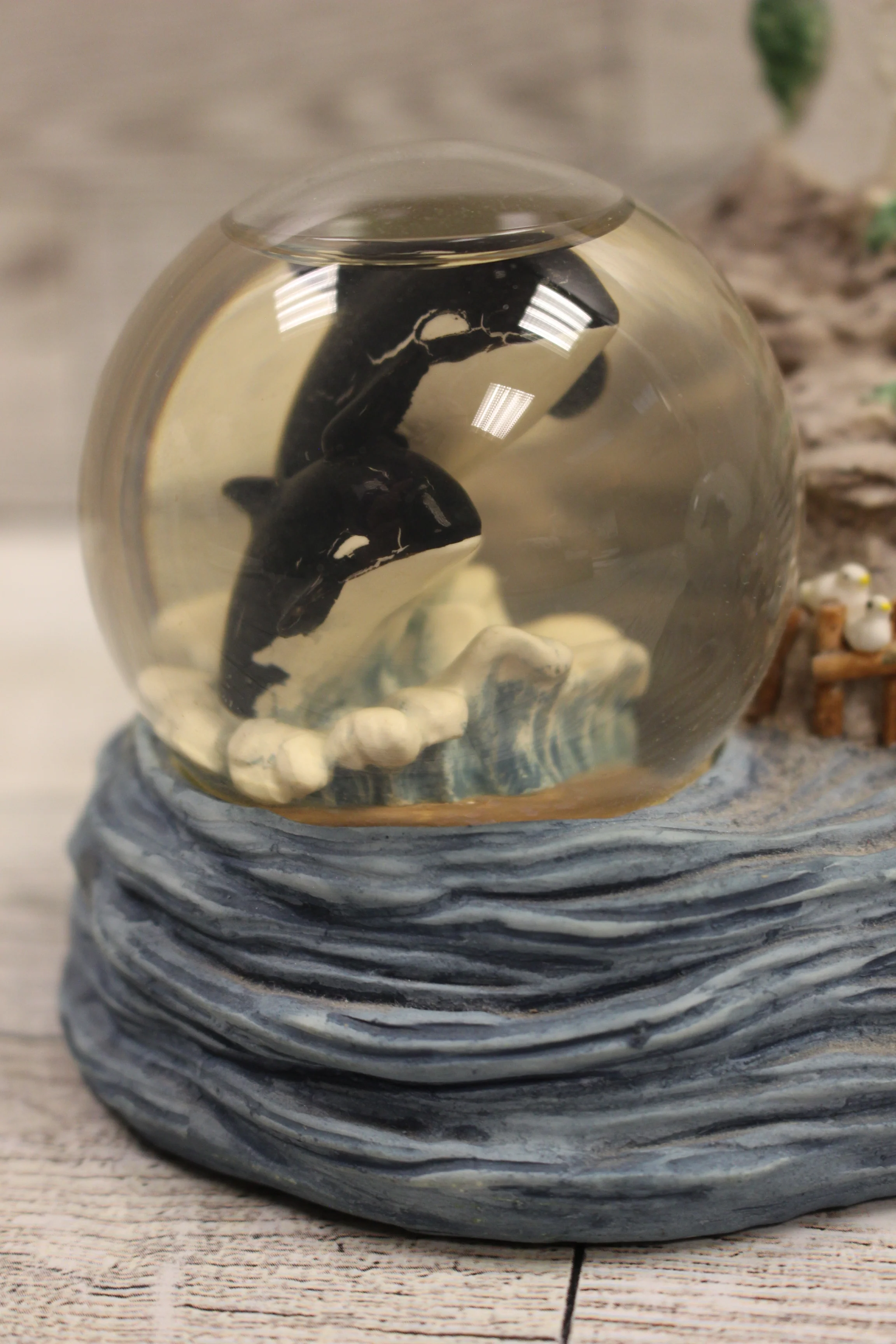 Westlake Musical Lighthouse Water Globe - Orcas & Dolphin - 2615 - Used - Image 5