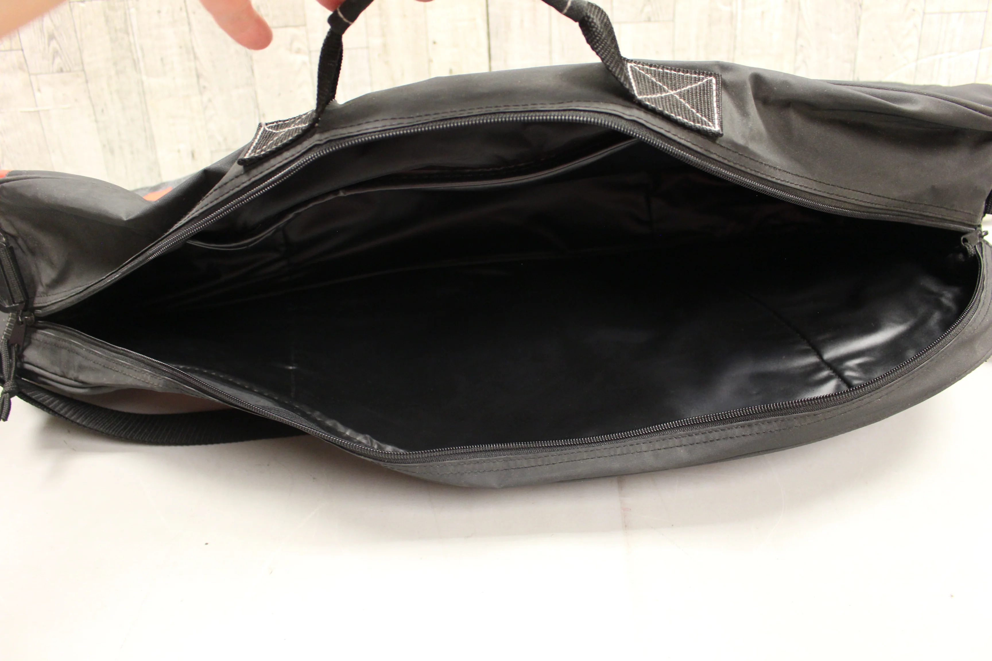 Wilson Tennis Bag - Black - Used - Image 3