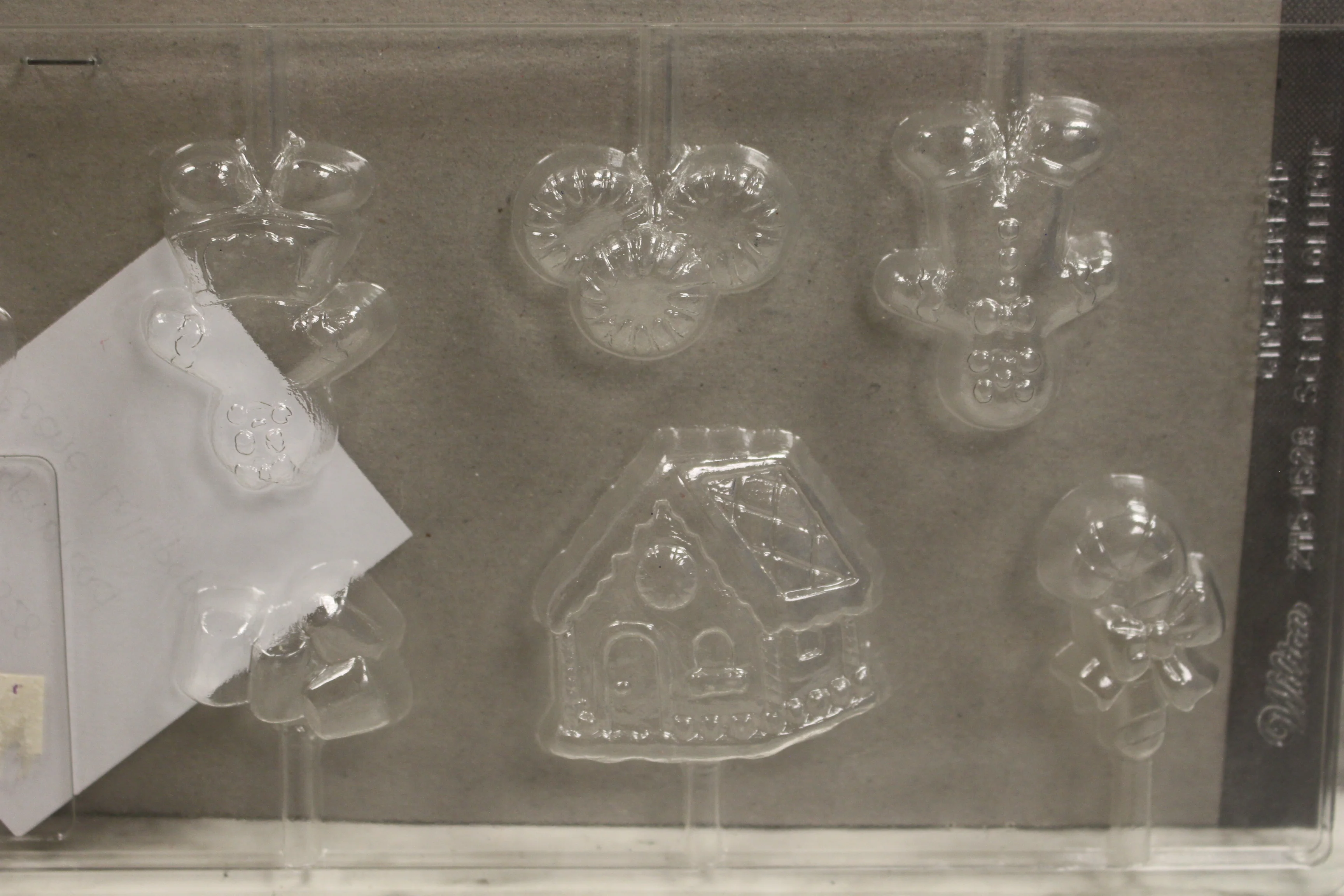 Wilton 2115-1528 Gingerbread Scene Lollipop Plastic Mold -Used - Image 2
