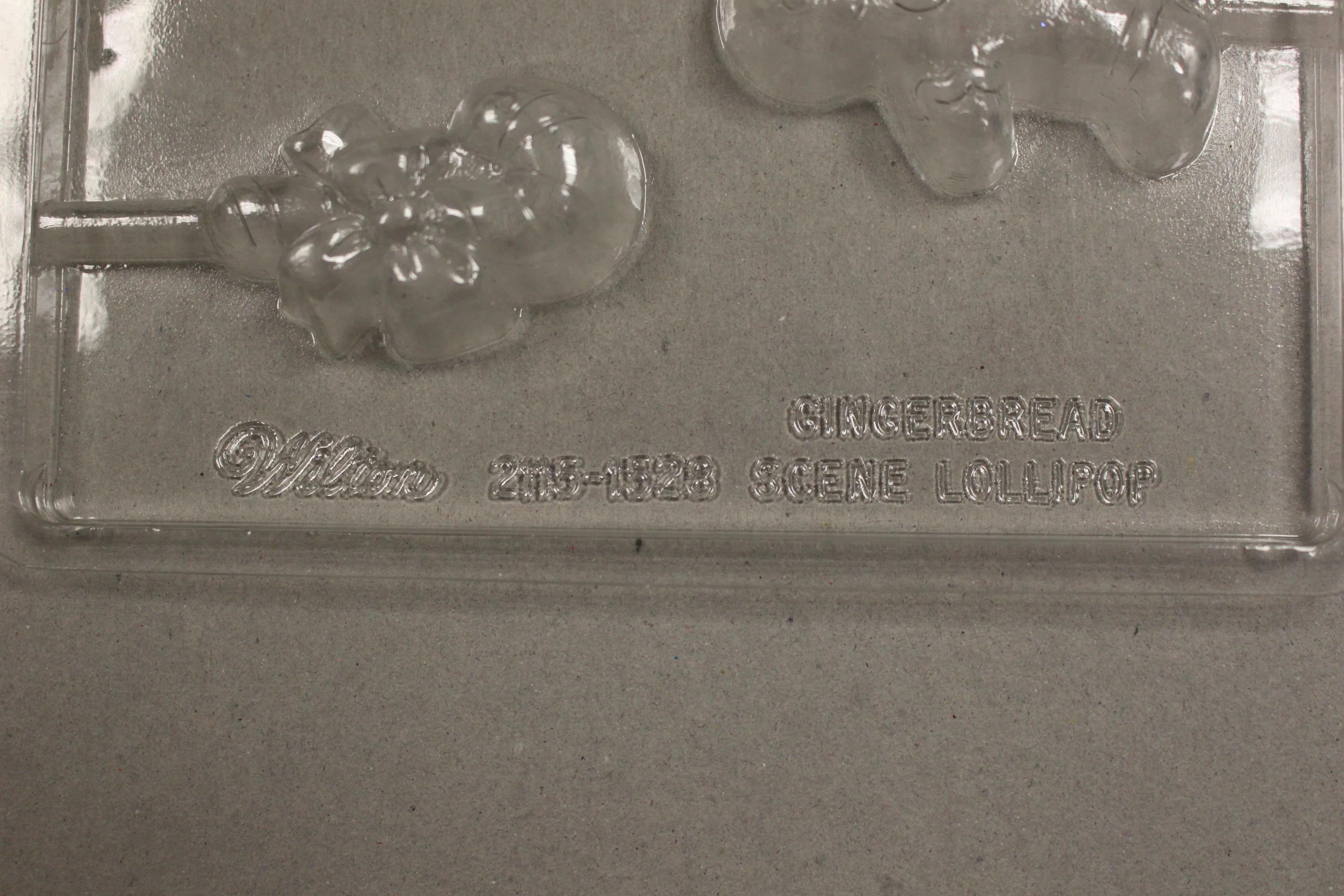 Wilton 2115-1528 Gingerbread Scene Lollipop Plastic Mold -Used - Image 3