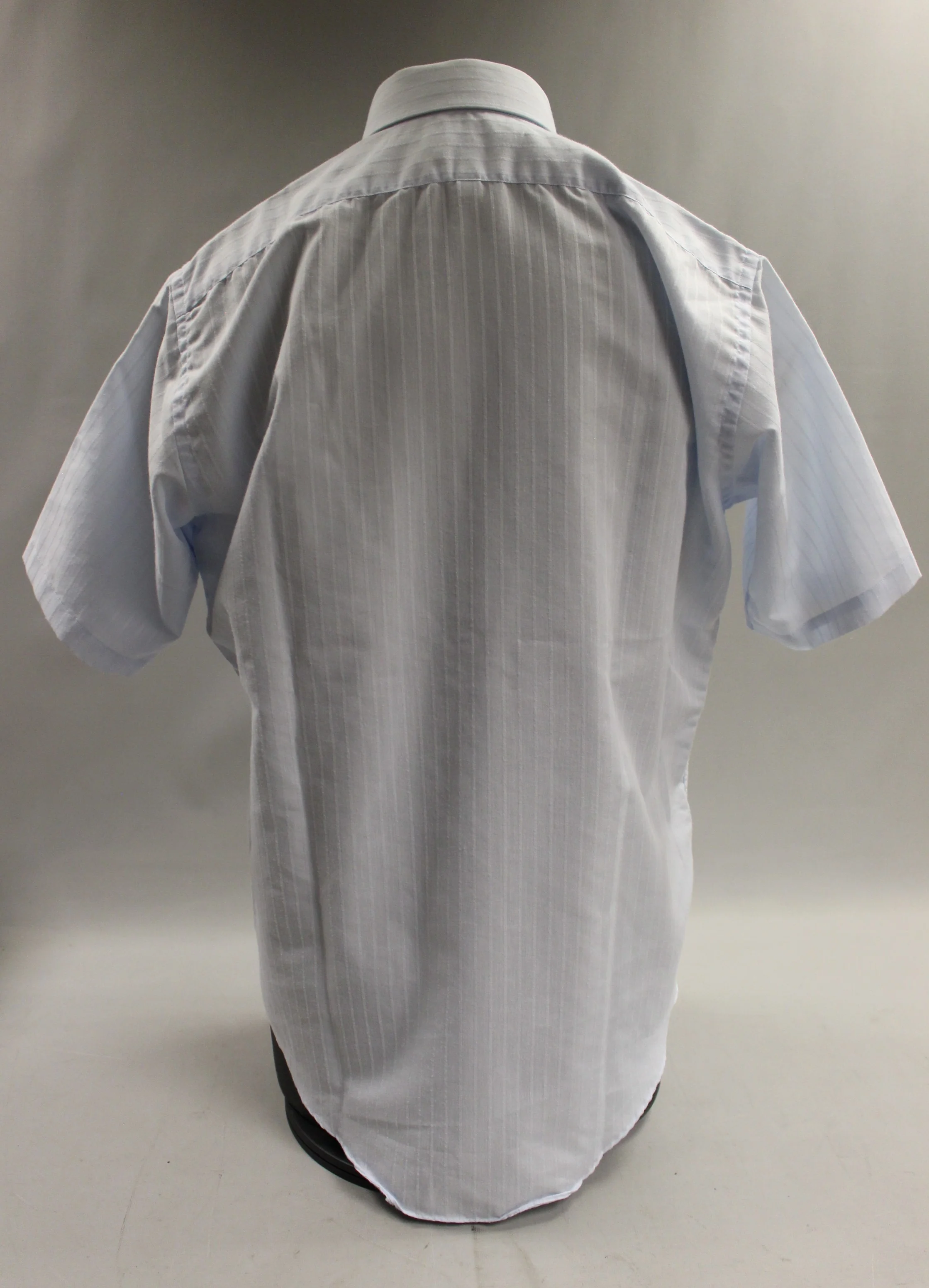 Windsor Short Sleeve Button Up Shirt - Size: 16 - Light Blue Stripe - Used - Image 2